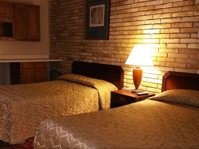 Executive Inn And Suites Waxahachie Εξωτερικό φωτογραφία