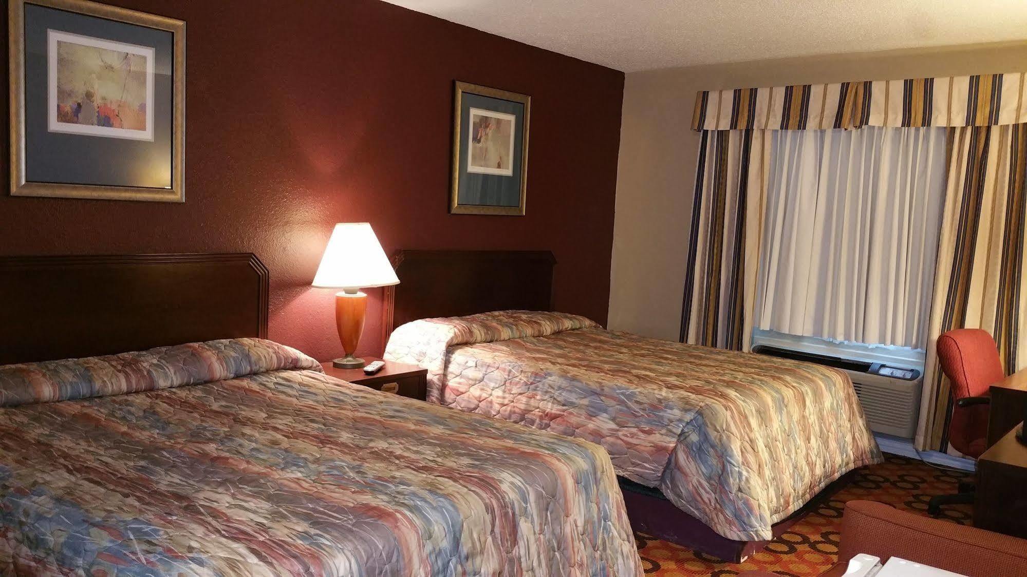 Executive Inn And Suites Waxahachie Εξωτερικό φωτογραφία