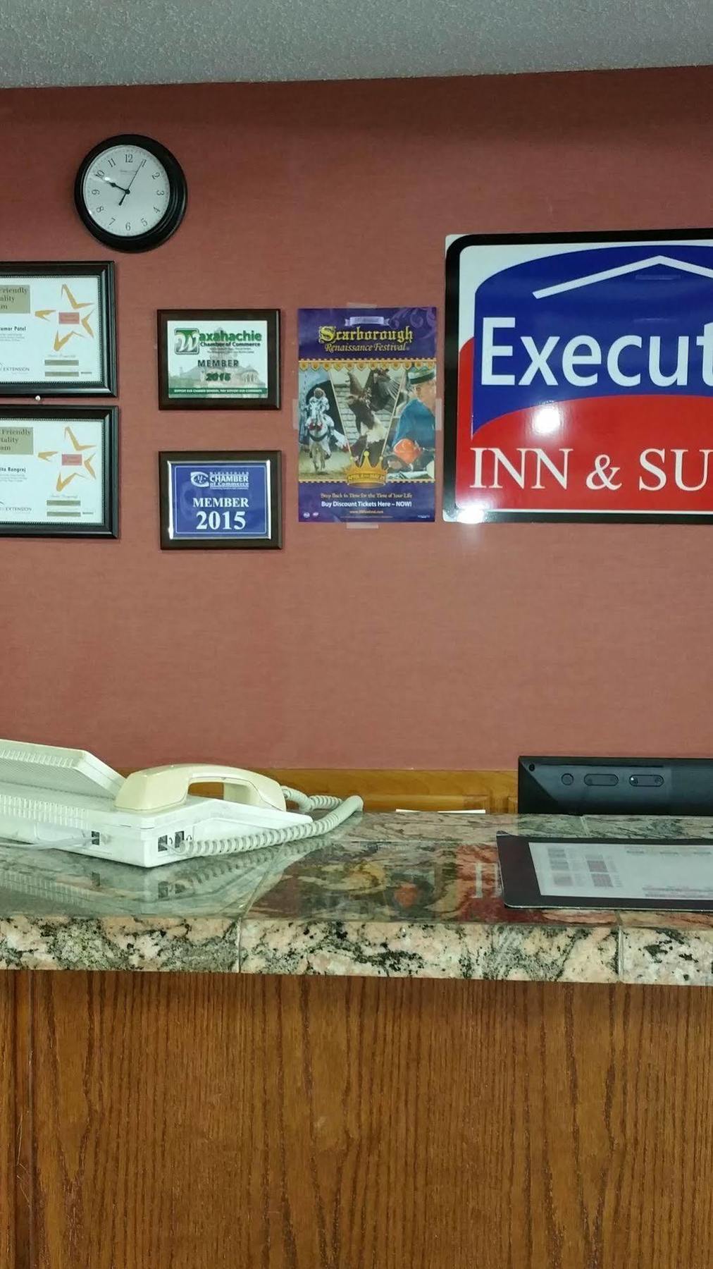 Executive Inn And Suites Waxahachie Εξωτερικό φωτογραφία